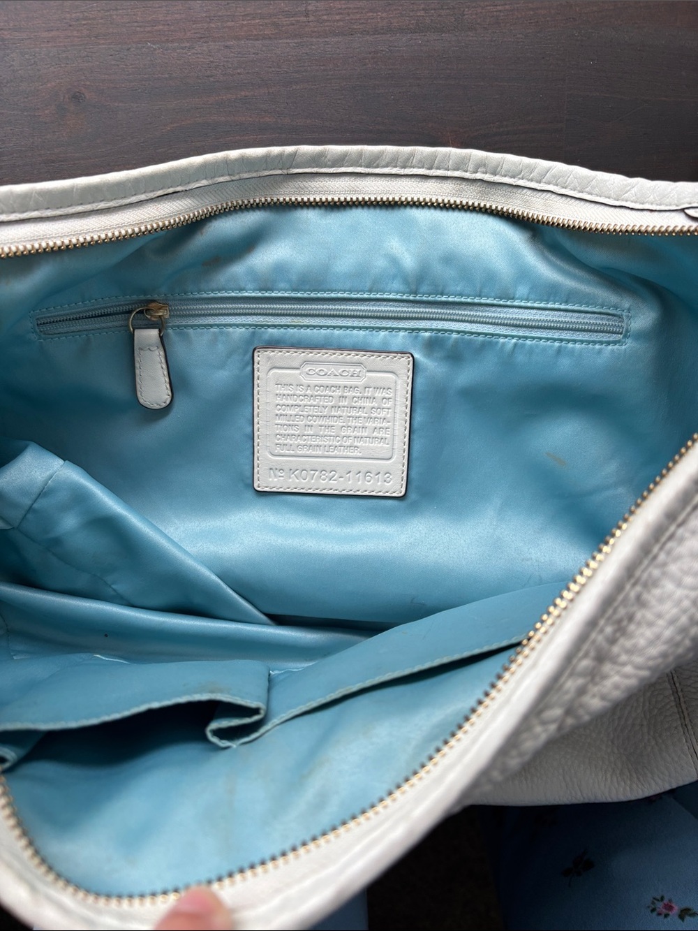 Vintage Coach Ergo hobo hand bag White Leather with Gold Turn-Lock - Picture 2 of 5